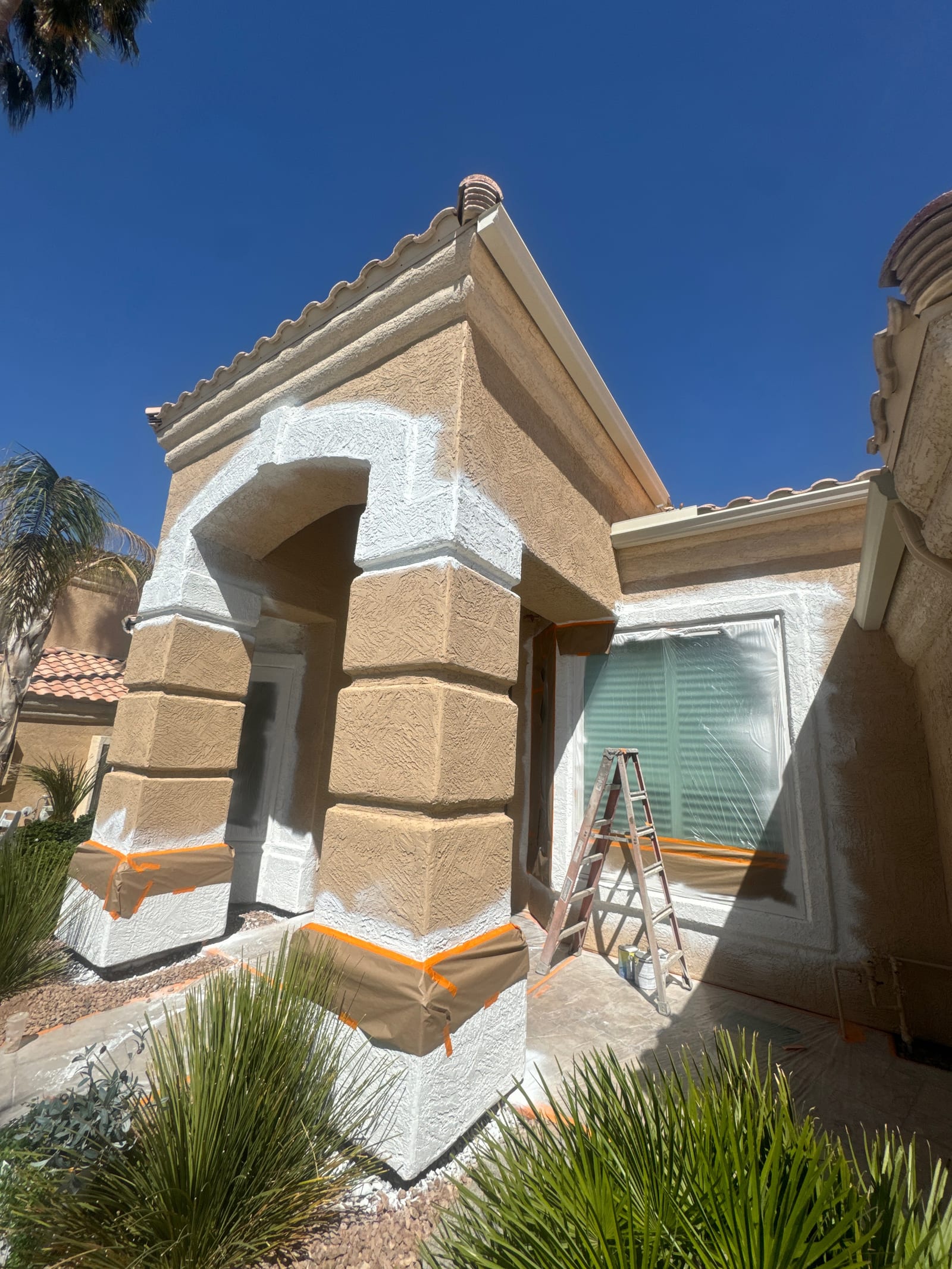 Stucco archway & column detail by Xclusive Contracting